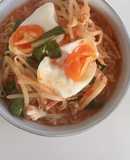 もやしとニラのナムルでアレンジ「辛麺」