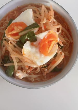 もやしとニラのナムルでアレンジ「辛麺」-レシピのメイン写真