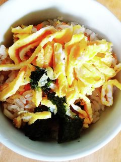 炊き込みご飯でチラシ寿司-レシピのメイン写真
