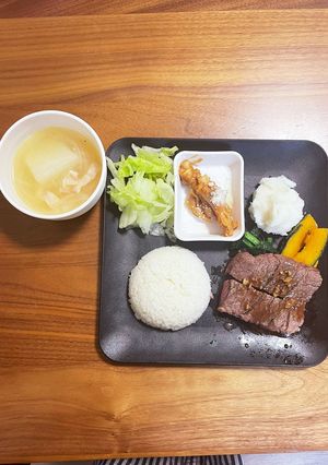4/1 夕飯 ステーキプレート　-レシピのメイン写真