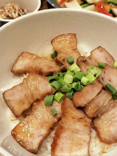 豚バラチャーシュー丼 QC-レシピのメイン写真