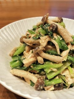 鶏ハムと小松菜のごま味噌和え QC-レシピのメイン写真