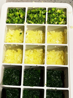 離乳食ブロッコリー&キャベツ&ほうれん草-レシピのメイン写真