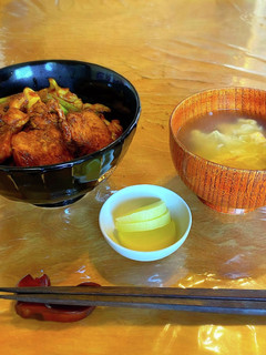 カリー回鍋鶏肉丼-レシピのメイン写真