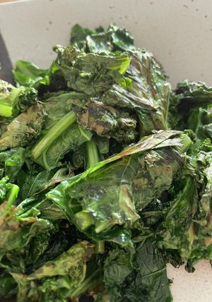 ステーキの付け合わせに！ケールの塩炒め-レシピのメイン写真