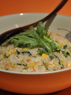 もうすぐ旬もおわり?春菊の炒飯-レシピのメイン写真