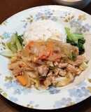 醤油酒粕使用☆野菜いっぱい甘辛豚丼