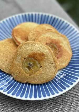 バナナときなこのオートミールパンケーキ-レシピのメイン写真