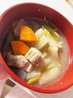 年中飲める具たくさん豚汁-レシピのメイン写真