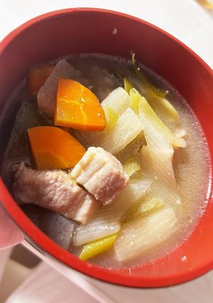 年中飲める具たくさん豚汁-レシピのメイン写真