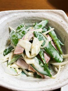 新玉ねぎとスナップえんどうのサラダ-レシピのメイン写真