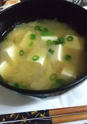 みそ汁19（玉ねぎと豆腐と青ネギ）-レシピのメイン写真