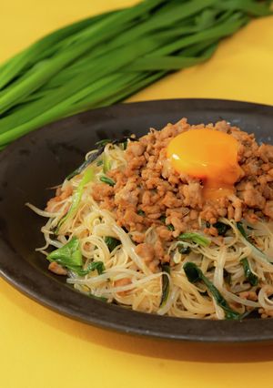 ニラもやし炒めのスタミナ満点焼ビーフン！-レシピのメイン写真