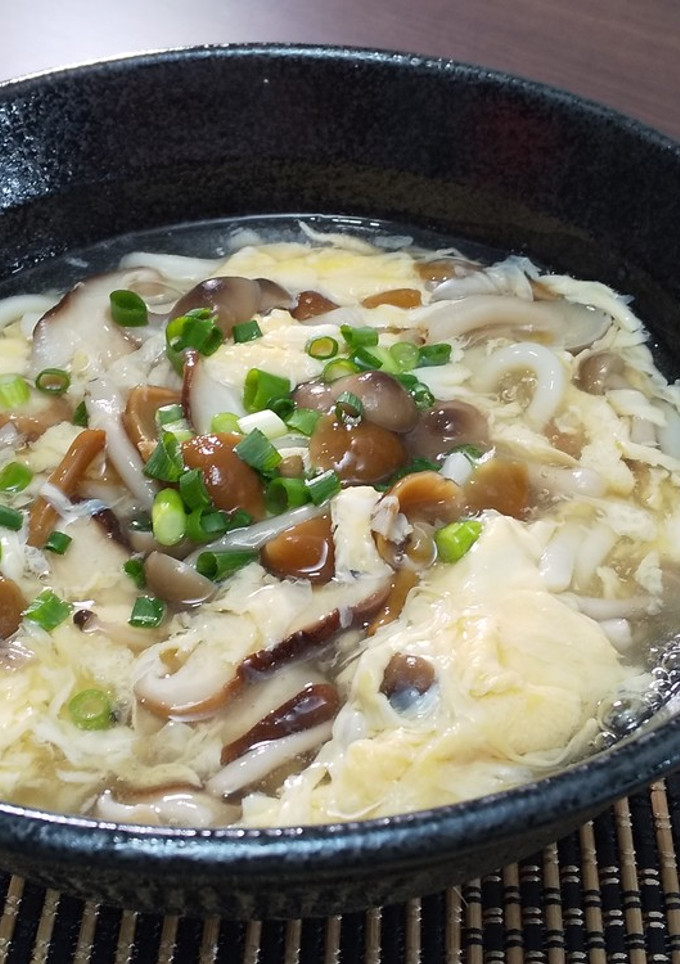 【美人レシピ】きのこの卵とじうどん-レシピのメイン写真