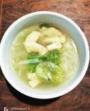 根菜と油揚げの優しい白だしスープ