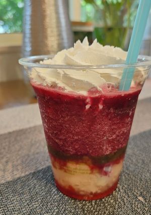 スタバ風 フラペチーノ グレープ&ピーチ-レシピのメイン写真