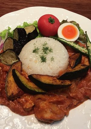 カフェご飯風カレー盛り付け方＊野菜添え-レシピのメイン写真