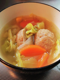 キャベツと肉団子のポトフ風スープ-レシピのメイン写真