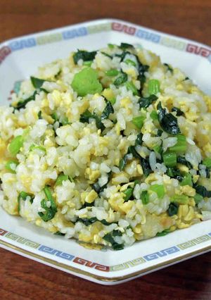 卵とほうれん草だけのチャーハン-レシピのメイン写真