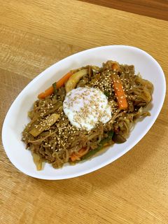 牛肉と白滝ときのこのピリ辛炒め-レシピのメイン写真