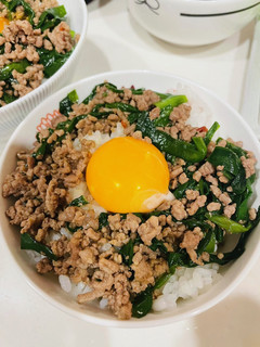 ニラと豚ひき肉のピリ辛丼-レシピのメイン写真