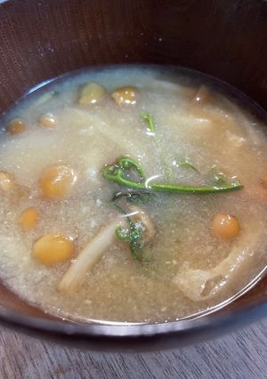 わらびとなめこの味噌汁-レシピのメイン写真