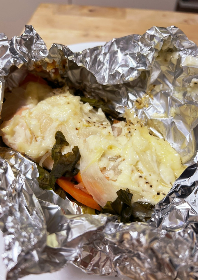 野菜たっぷり！マヨネーズと鮭のホイル焼き-レシピのメイン写真