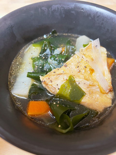 根菜たっぷり!!塩鮭が美味しい塩スープ-レシピのメイン写真