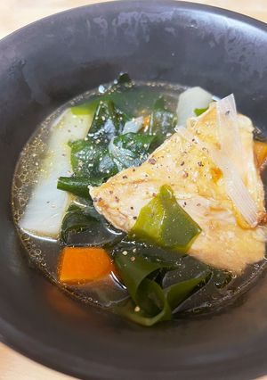 根菜たっぷり！！塩鮭が美味しい塩スープ-レシピのメイン写真