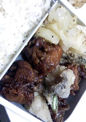 【弁当】ソース唐揚と芋の黒こしょう和え-レシピのメイン写真