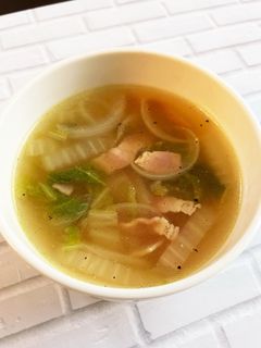 白菜とベーコンのコンソメスープ-レシピのメイン写真