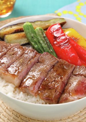 夏野菜たっぷり☆和風ステーキ丼-レシピのメイン写真