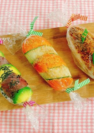 ごまたっぷり! 彩りロール寿司-レシピのメイン写真