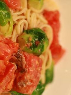 芽キャベツのアンチョビクリームパスタ-レシピのメイン写真