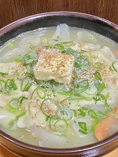サッポロ一番塩ラーメン・新玉ねぎ&チーズ-レシピのメイン写真