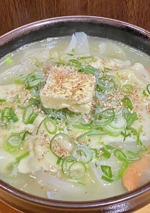 サッポロ一番塩ラーメン・新玉ねぎ&チーズ-レシピのメイン写真