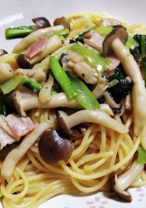 しめじと小松菜とベーコンの和風パスタ-レシピのメイン写真