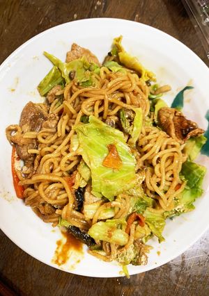 お一人様！市販の焼きそばに和風隠し味-レシピのメイン写真