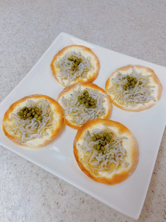 しらすとごま油と実山椒で♪餃子の皮パリ-レシピのメイン写真