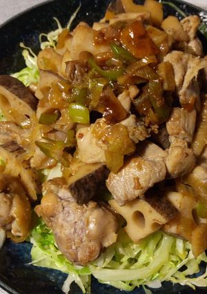 鶏ももと白葱と蓮根のガリバタ炒め-レシピのメイン写真