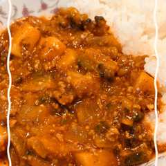 A picture of 市販ルウで！ゴーヤとなすの夏キーマカレー.