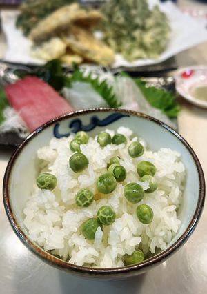 実えんどうの季節だよ〜〜✨豆ご飯-レシピのメイン写真