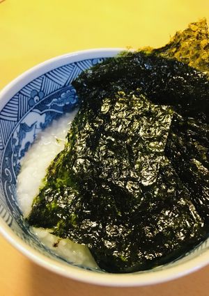 味付け海苔をたくさんのせた白粥-レシピのメイン写真