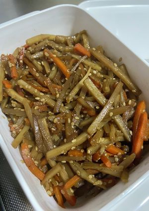 ごま油香るきんぴらごぼう-レシピのメイン写真