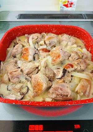 鶏もも肉とキノコのクリーム煮ブリーチーズ-レシピのメイン写真