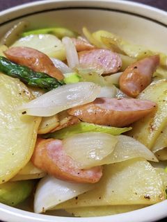 じゃがいもと新玉ねぎとアスパラの炒め物-レシピのメイン写真