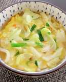 キャベツとニラで中華風オムレツのせうどん