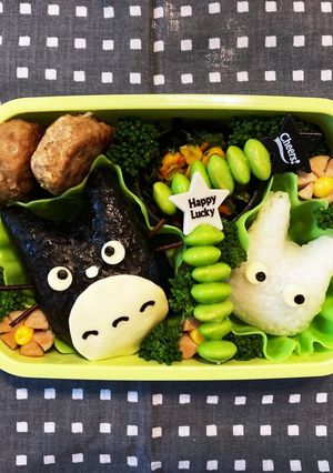 キャラ弁 トトロ&ミニトトロ弁当 海苔版-レシピのメイン写真