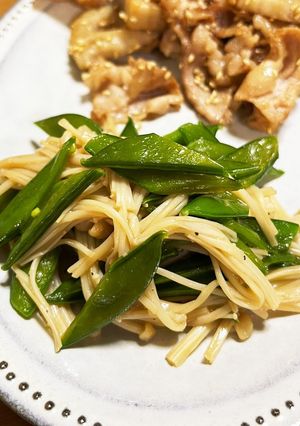スナップえんどうとえのきの麺つゆバター!-レシピのメイン写真