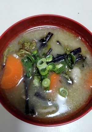 余り野菜たっぷりで豚汁～♪-レシピのメイン写真